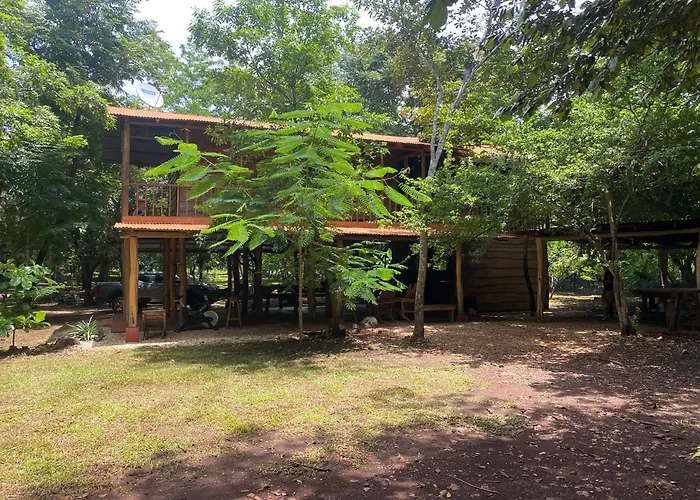 Hotel Avellanas
