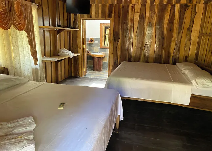 Hotel Avellanas